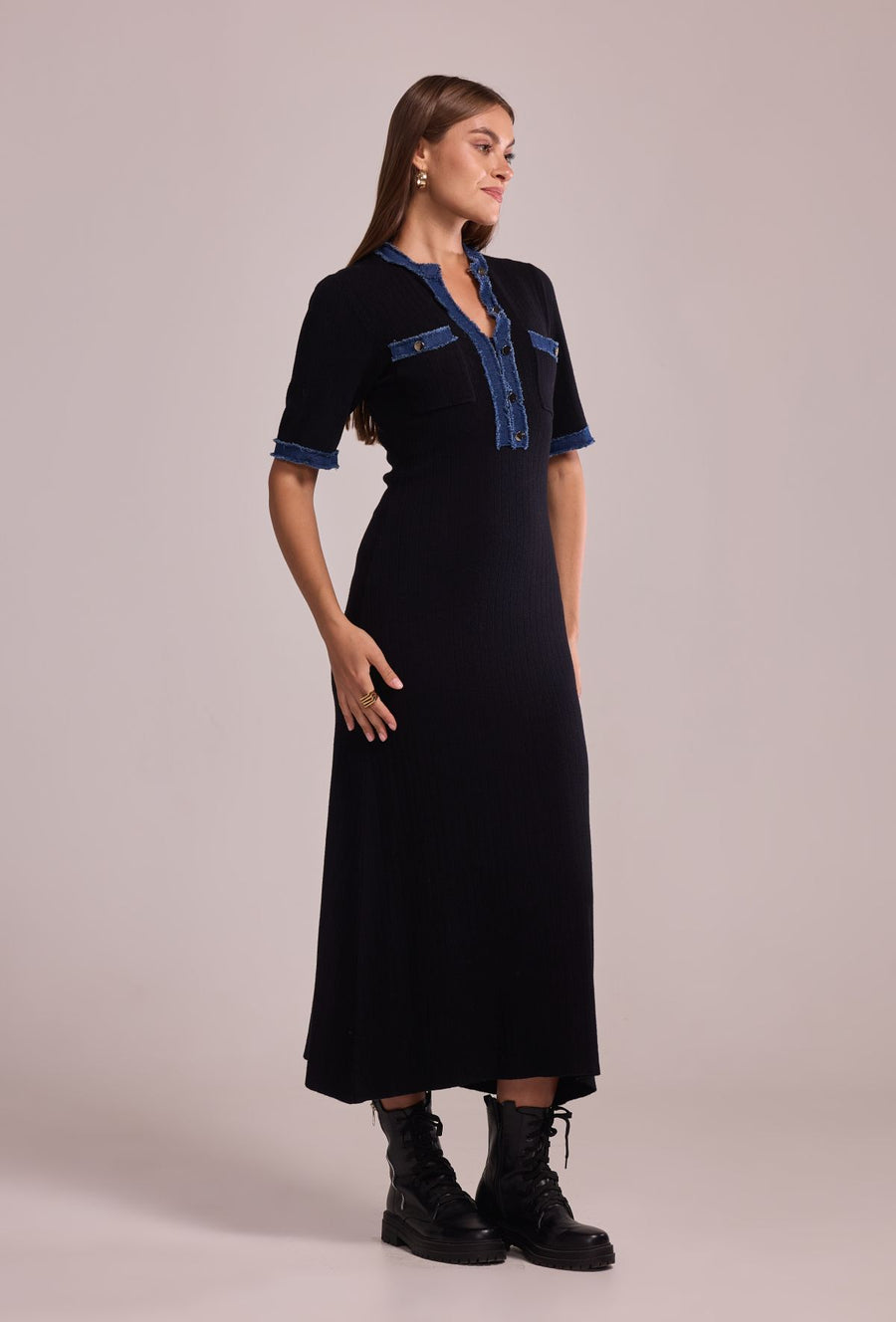 Robe Naomie