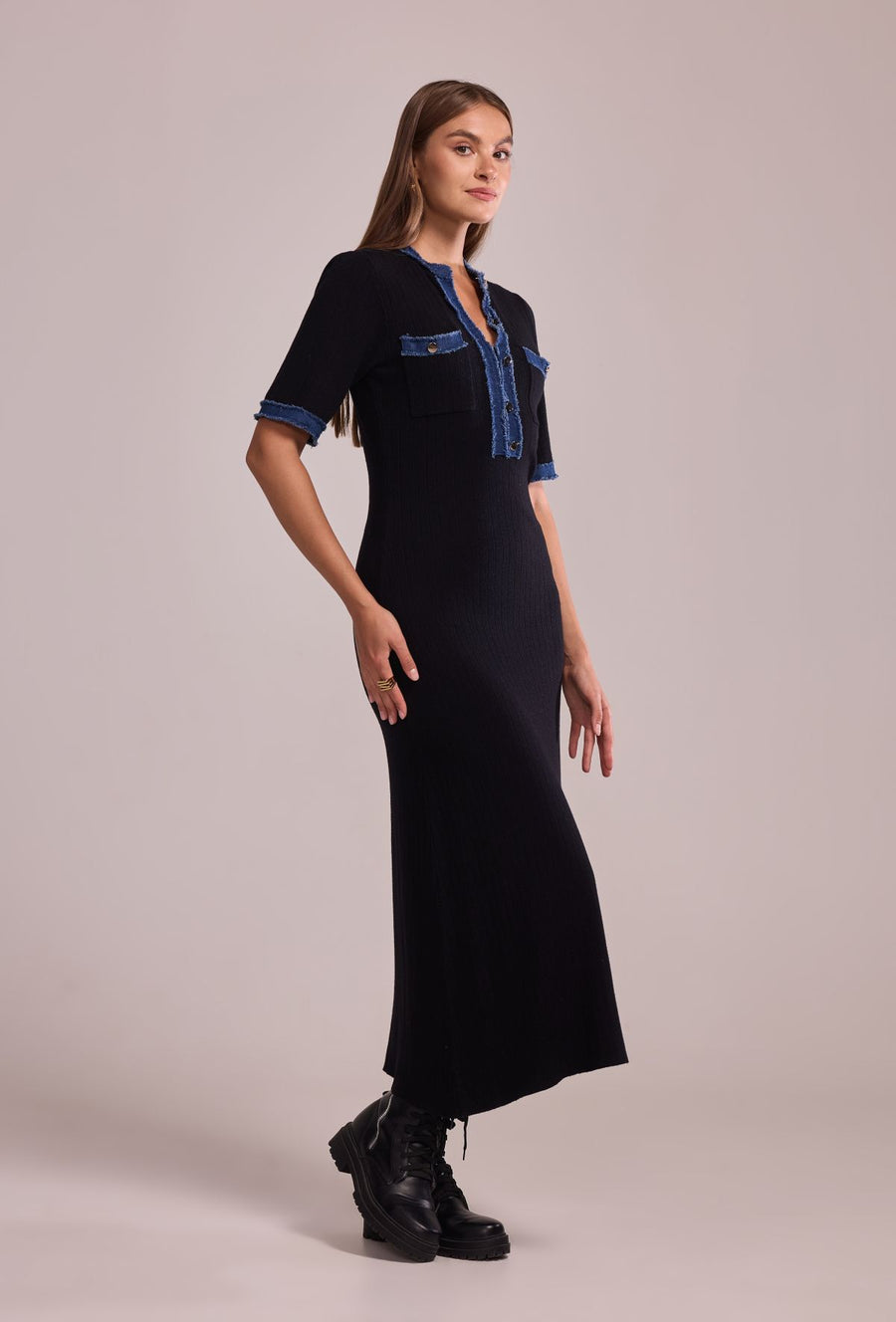 Robe Naomie