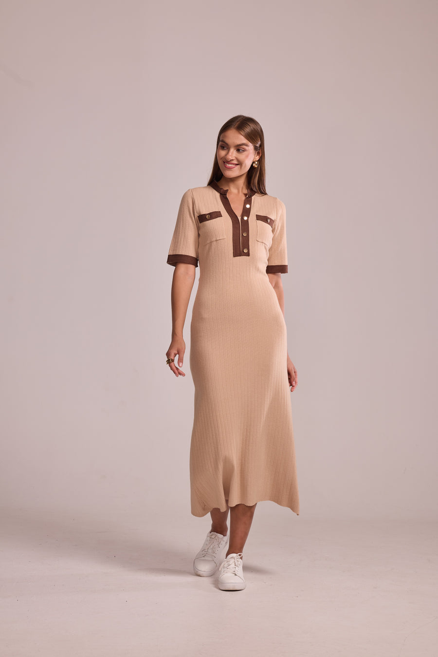 Robe Naomie