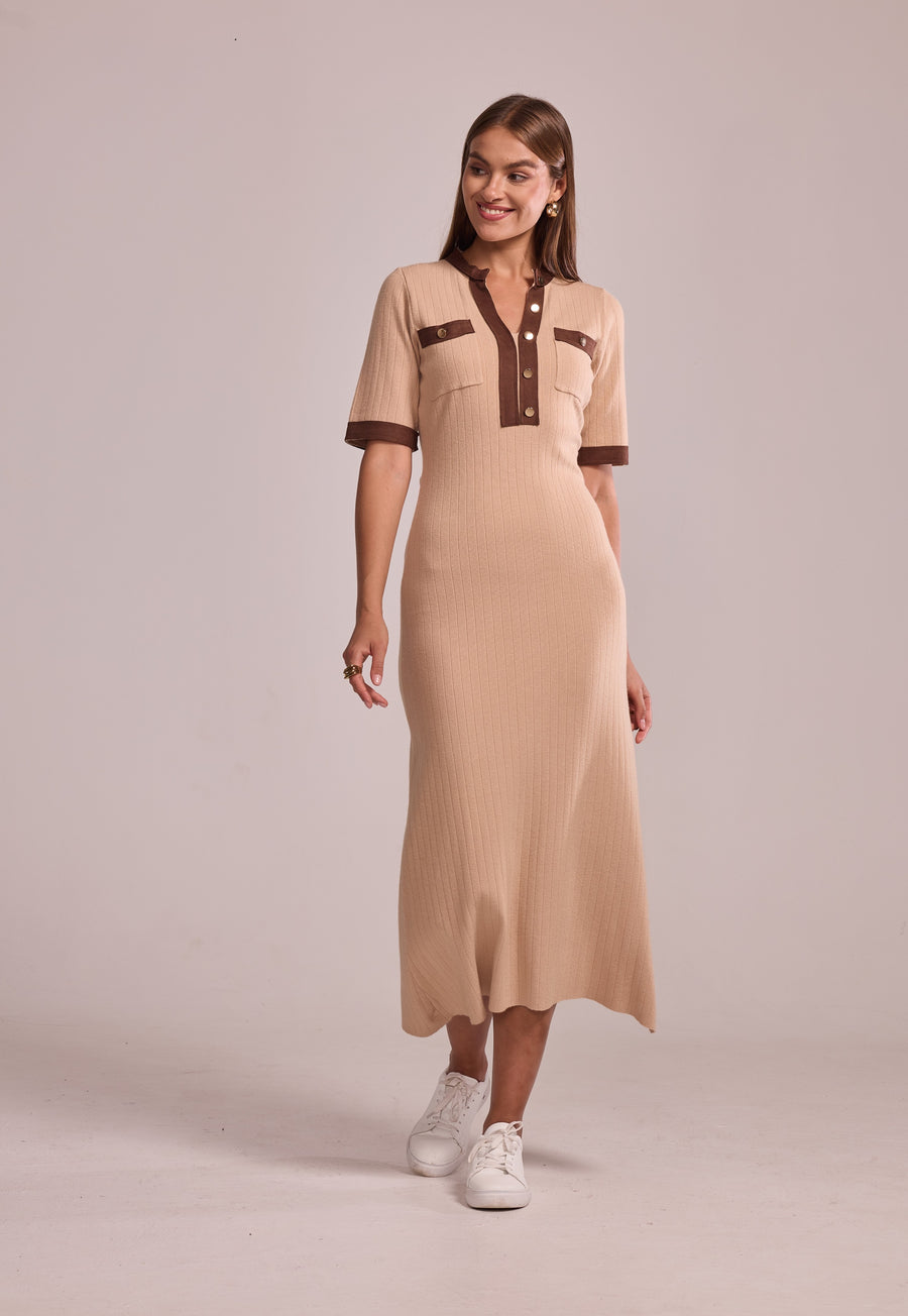 Robe Naomie